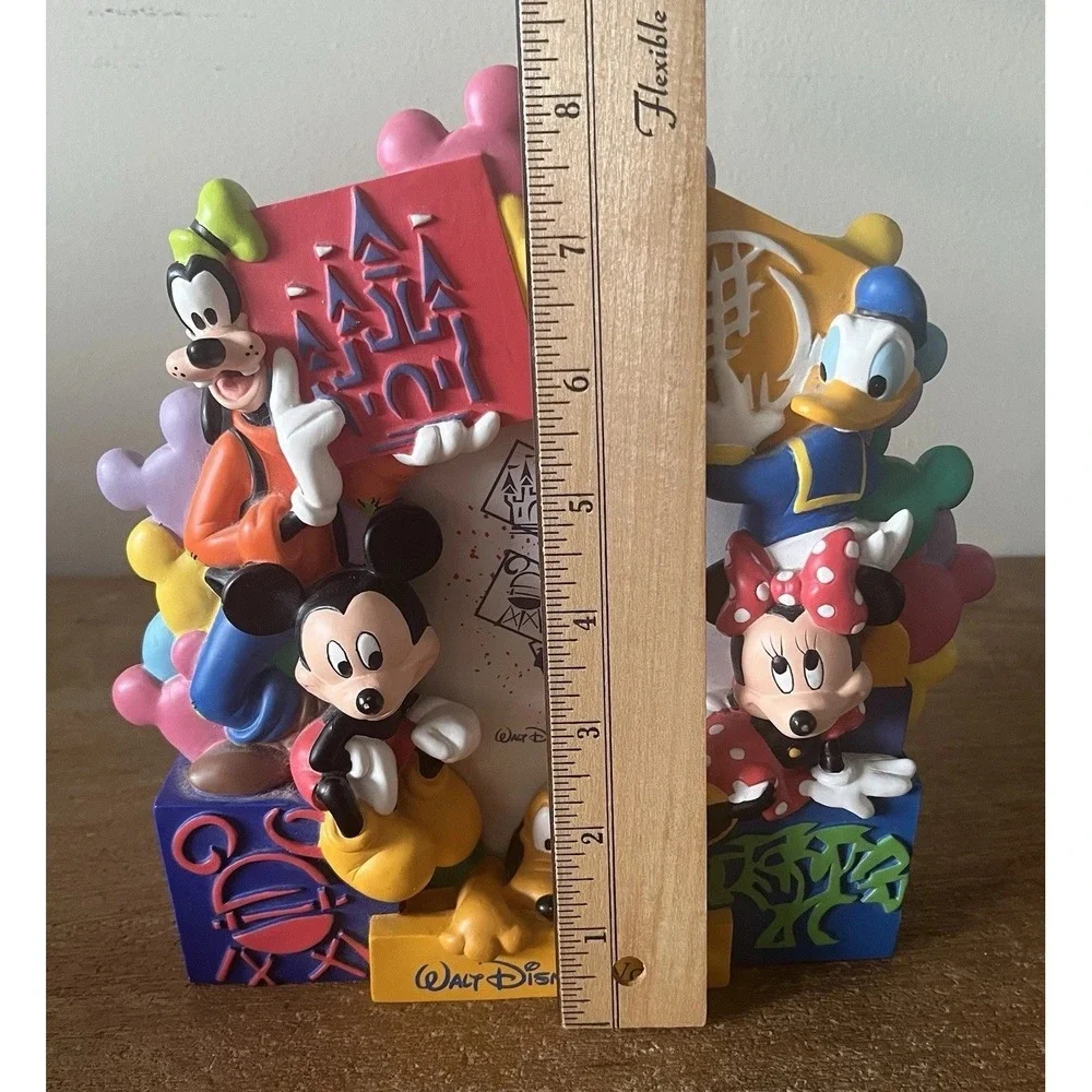 Walt Disney World 4 Parks Mickey Minnie Donald Goofy Pluto Resin 3D Photo Frame